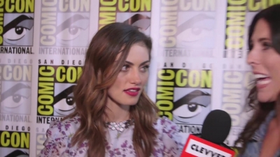 Phoebe_Tonkin_Interview__The_Originals__Interview_-_Comic_Con_2016_0089.jpg