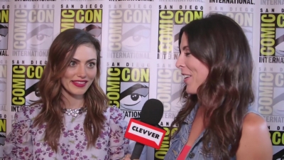 Phoebe_Tonkin_Interview__The_Originals__Interview_-_Comic_Con_2016_0097.jpg