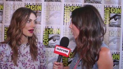 Phoebe_Tonkin_Interview__The_Originals__Interview_-_Comic_Con_2016_0389.jpg