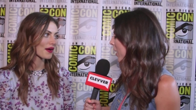 Phoebe_Tonkin_Interview__The_Originals__Interview_-_Comic_Con_2016_0391.jpg