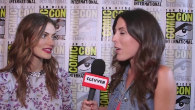 Phoebe_Tonkin_Interview__The_Originals__Interview_-_Comic_Con_2016_0397.jpg