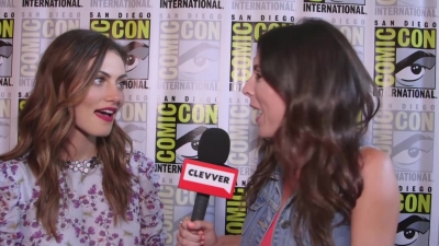 Phoebe_Tonkin_Interview__The_Originals__Interview_-_Comic_Con_2016_0399.jpg