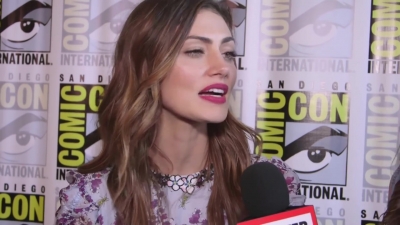 Phoebe_Tonkin_Interview__The_Originals__Interview_-_Comic_Con_2016_0502.jpg
