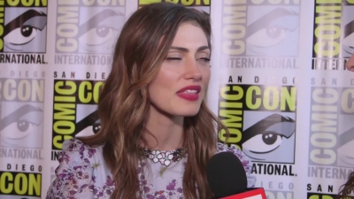 Phoebe_Tonkin_Interview__The_Originals__Interview_-_Comic_Con_2016_0519.jpg