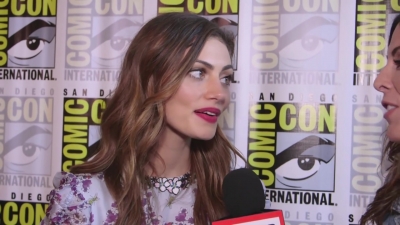 Phoebe_Tonkin_Interview__The_Originals__Interview_-_Comic_Con_2016_0554.jpg
