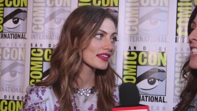 Phoebe_Tonkin_Interview__The_Originals__Interview_-_Comic_Con_2016_0558.jpg