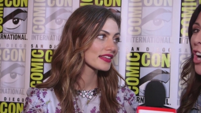 Phoebe_Tonkin_Interview__The_Originals__Interview_-_Comic_Con_2016_0560.jpg