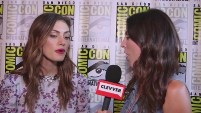 Phoebe_Tonkin_Interview__The_Originals__Interview_-_Comic_Con_2016_0610.jpg