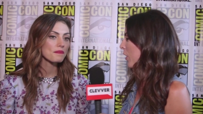 Phoebe_Tonkin_Interview__The_Originals__Interview_-_Comic_Con_2016_0616.jpg