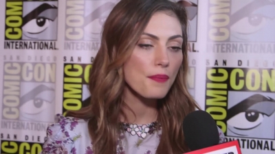Phoebe_Tonkin_Interview__The_Originals__Interview_-_Comic_Con_2016_0629.jpg