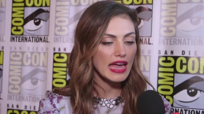 Phoebe_Tonkin_Interview__The_Originals__Interview_-_Comic_Con_2016_0633.jpg