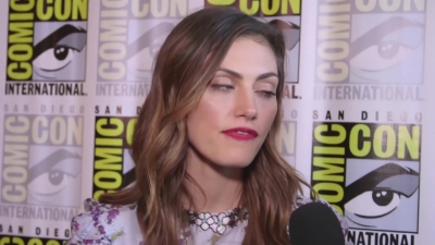 Phoebe_Tonkin_Interview__The_Originals__Interview_-_Comic_Con_2016_0643.jpg