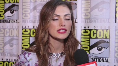 Phoebe_Tonkin_Interview__The_Originals__Interview_-_Comic_Con_2016_0660.jpg