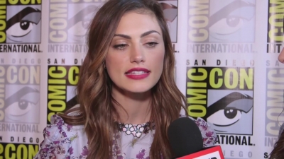 Phoebe_Tonkin_Interview__The_Originals__Interview_-_Comic_Con_2016_0676.jpg