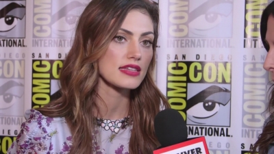 Phoebe_Tonkin_Interview__The_Originals__Interview_-_Comic_Con_2016_0704.jpg
