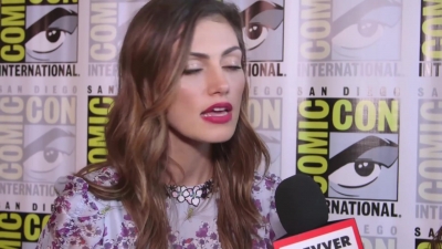 Phoebe_Tonkin_Interview__The_Originals__Interview_-_Comic_Con_2016_0740.jpg