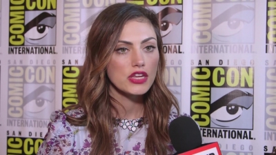 Phoebe_Tonkin_Interview__The_Originals__Interview_-_Comic_Con_2016_0758.jpg