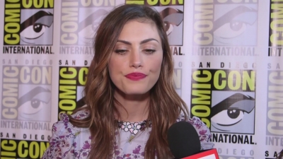 Phoebe_Tonkin_Interview__The_Originals__Interview_-_Comic_Con_2016_0822.jpg