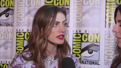 Phoebe_Tonkin_Interview__The_Originals__Interview_-_Comic_Con_2016_0910.jpg
