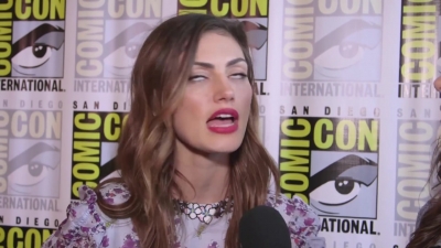 Phoebe_Tonkin_Interview__The_Originals__Interview_-_Comic_Con_2016_0919.jpg