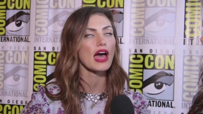 Phoebe_Tonkin_Interview__The_Originals__Interview_-_Comic_Con_2016_0920.jpg