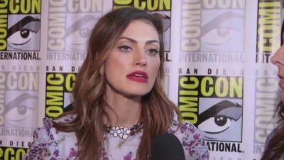 Phoebe_Tonkin_Interview__The_Originals__Interview_-_Comic_Con_2016_0934.jpg