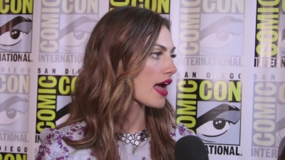 Phoebe_Tonkin_Interview__The_Originals__Interview_-_Comic_Con_2016_0951.jpg
