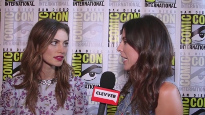 Phoebe_Tonkin_Interview__The_Originals__Interview_-_Comic_Con_2016_1014.jpg