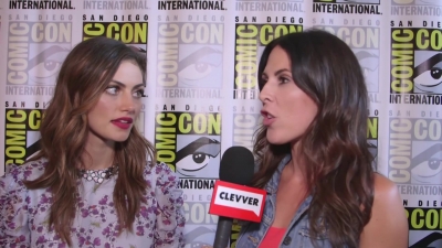 Phoebe_Tonkin_Interview__The_Originals__Interview_-_Comic_Con_2016_1028.jpg