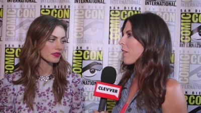 Phoebe_Tonkin_Interview__The_Originals__Interview_-_Comic_Con_2016_1040.jpg