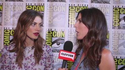 Phoebe_Tonkin_Interview__The_Originals__Interview_-_Comic_Con_2016_1044.jpg