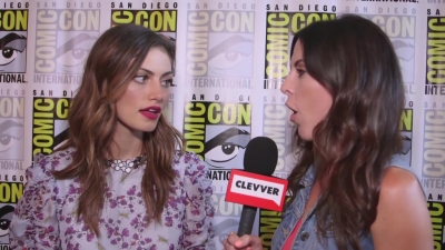 Phoebe_Tonkin_Interview__The_Originals__Interview_-_Comic_Con_2016_1086.jpg