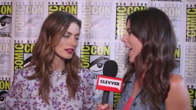Phoebe_Tonkin_Interview__The_Originals__Interview_-_Comic_Con_2016_1113.jpg
