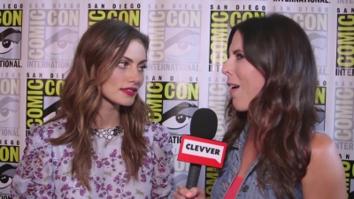 Phoebe_Tonkin_Interview__The_Originals__Interview_-_Comic_Con_2016_1117.jpg