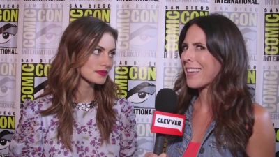 Phoebe_Tonkin_Interview__The_Originals__Interview_-_Comic_Con_2016_1122.jpg