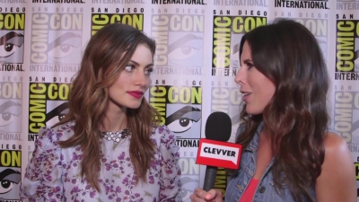 Phoebe_Tonkin_Interview__The_Originals__Interview_-_Comic_Con_2016_1130.jpg