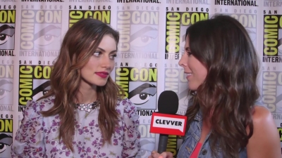 Phoebe_Tonkin_Interview__The_Originals__Interview_-_Comic_Con_2016_1137.jpg