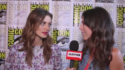 Phoebe_Tonkin_Interview__The_Originals__Interview_-_Comic_Con_2016_1138.jpg