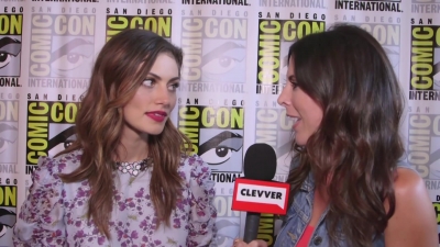 Phoebe_Tonkin_Interview__The_Originals__Interview_-_Comic_Con_2016_1139.jpg