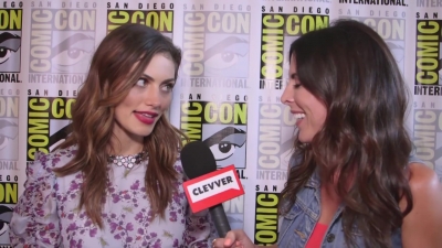 Phoebe_Tonkin_Interview__The_Originals__Interview_-_Comic_Con_2016_1154.jpg