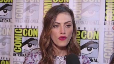 Phoebe_Tonkin_Interview__The_Originals__Interview_-_Comic_Con_2016_1317.jpg