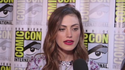 Phoebe_Tonkin_Interview__The_Originals__Interview_-_Comic_Con_2016_1319.jpg