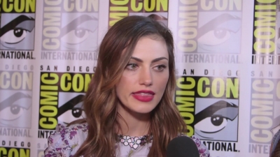 Phoebe_Tonkin_Interview__The_Originals__Interview_-_Comic_Con_2016_1360.jpg