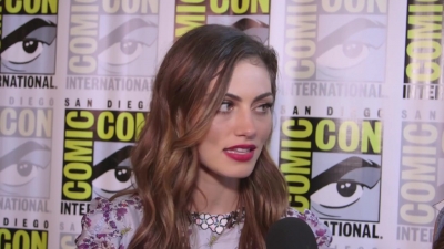 Phoebe_Tonkin_Interview__The_Originals__Interview_-_Comic_Con_2016_1384.jpg
