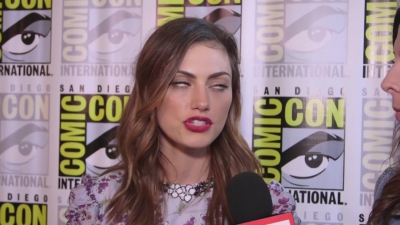 Phoebe_Tonkin_Interview__The_Originals__Interview_-_Comic_Con_2016_1653.jpg