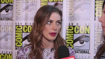 Phoebe_Tonkin_Interview__The_Originals__Interview_-_Comic_Con_2016_1659.jpg