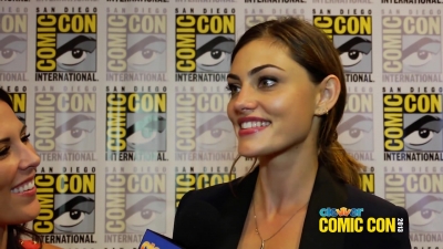 Phoebe_Tonkin_Talks_Hayley___Klaus_Relationship_and_The_Originals__2013_Comic-Con_134.jpg