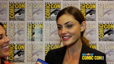 Phoebe_Tonkin_Talks_Hayley___Klaus_Relationship_and_The_Originals__2013_Comic-Con_136.jpg