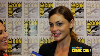 Phoebe_Tonkin_Talks_Hayley___Klaus_Relationship_and_The_Originals__2013_Comic-Con_137.jpg