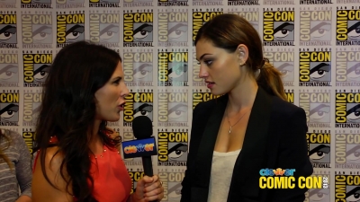 Phoebe_Tonkin_Talks_Hayley___Klaus_Relationship_and_The_Originals__2013_Comic-Con_159.jpg